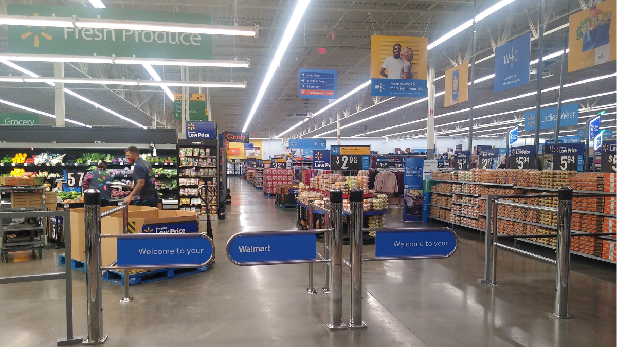 Managing Large-Scale Retail Programs Nationwide